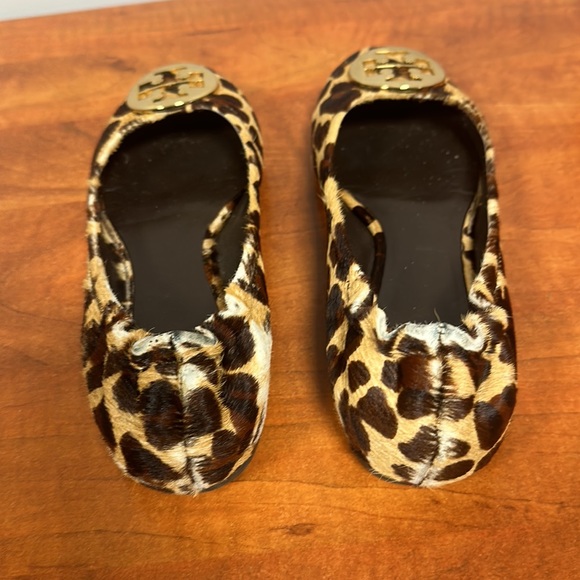 TORY BURCH Reva-Haircalf Leather Flats - Picture 5 of 12